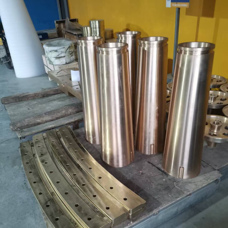 What is the reason that the copper sleeve of cone crusher burns sleeve？